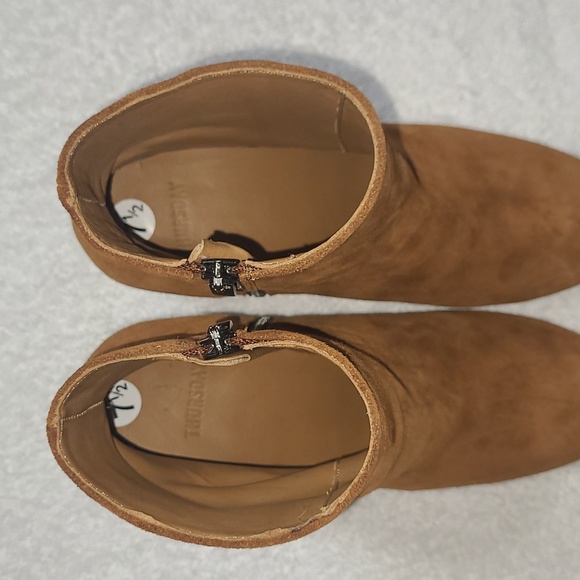Thursday Boot Co. Paloma Suede Boots Size 7.5 - Picture 6 of 10